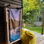 別荘 Modernes Tinyhouse Trailer Am Waldrand - Mit Seezugang *