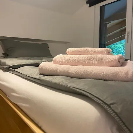 Feriehus Modernes Tinyhouse Trailer Am Waldrand - Mit Seezugang *
