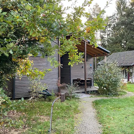 Modernes Tinyhouse Trailer Am Waldrand - Mit Seezugang *