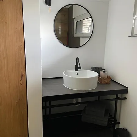 Modernes Tinyhouse Trailer Am Waldrand - Mit Seezugang Feriehus Eging