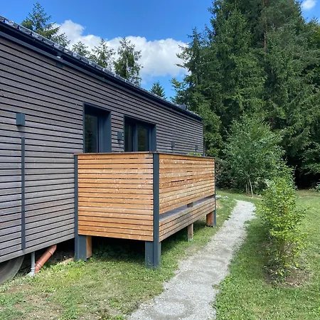 Modernes Tinyhouse Trailer Am Waldrand - Mit Seezugang *