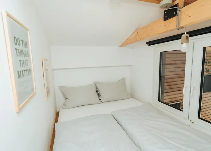 Modernes Tinyhouse Trailer Am Waldrand - Mit Seezugang בית נופש *