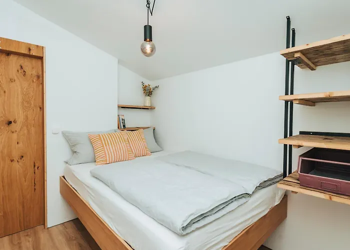 Modernes Tinyhouse Trailer Am Waldrand - Mit Seezugang בית נופש *
