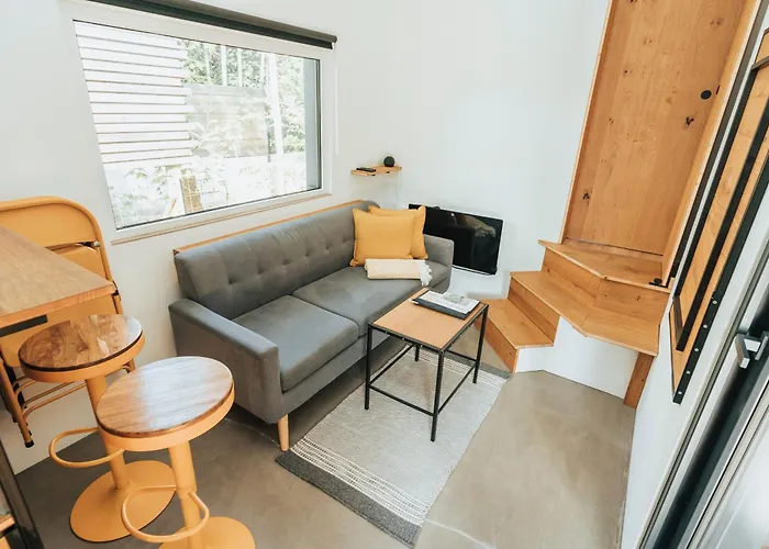 Modernes Tinyhouse Trailer Am Waldrand - Mit Seezugang אגינג
